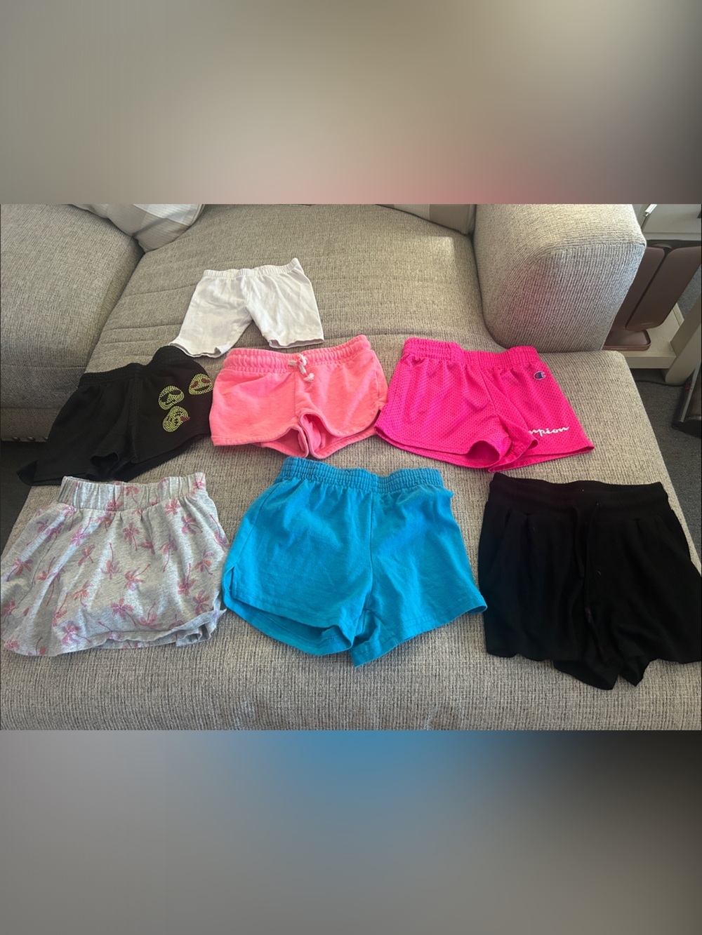 Lot of 7 girls' Knit and Terry Shorts - size 4/5
